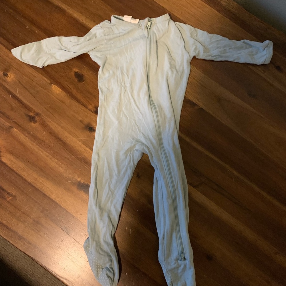 Kyte BABY footie pajamas. 6-12m size.